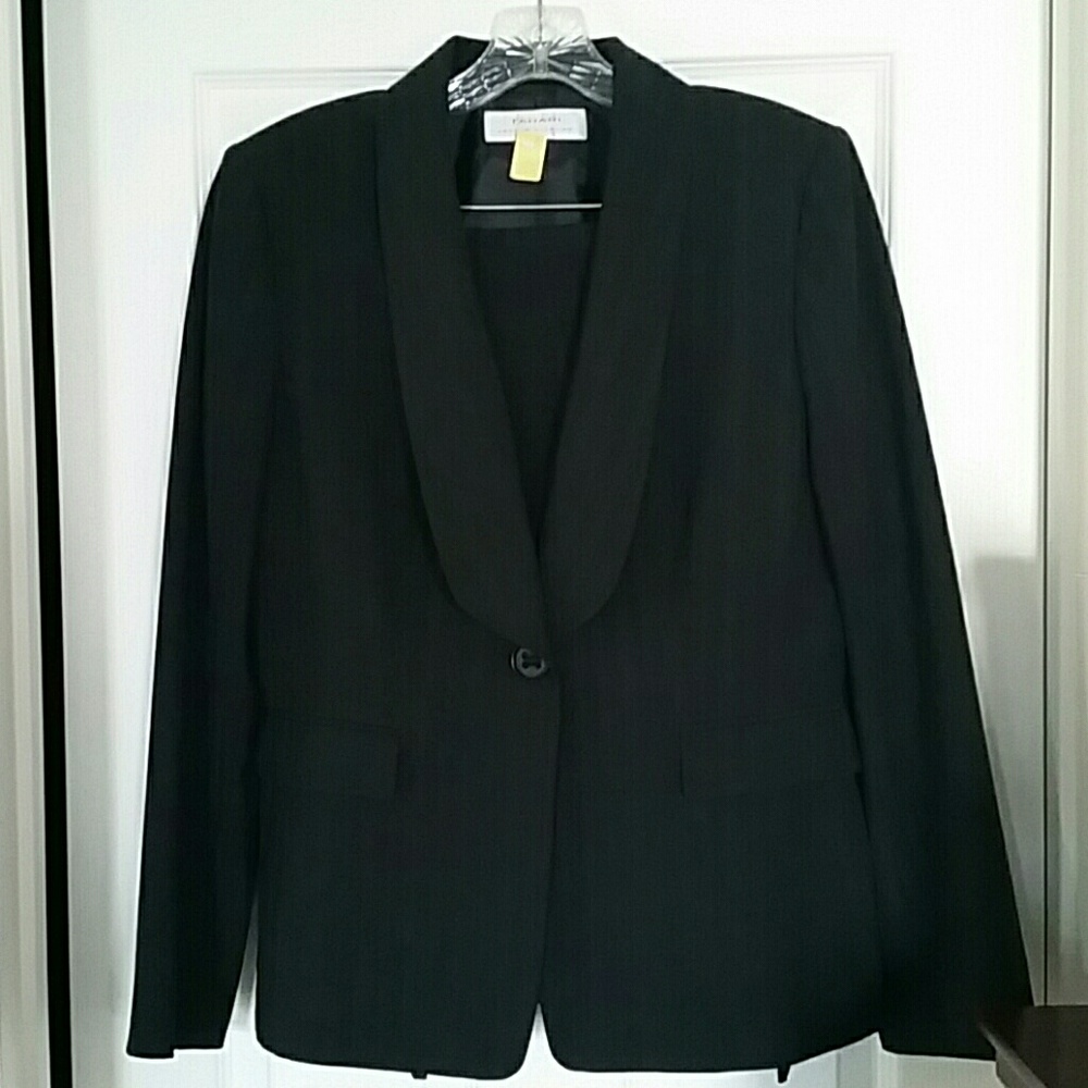 Tahari Arthur S. Levine Black Pantsuit